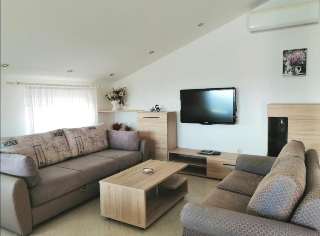 Lovely Sea View House In Malinska Island Krk المظهر الخارجي الصورة