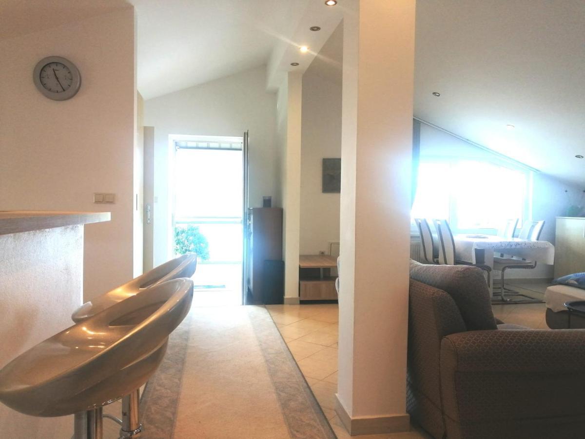 Lovely Sea View House In Malinska Island Krk المظهر الخارجي الصورة