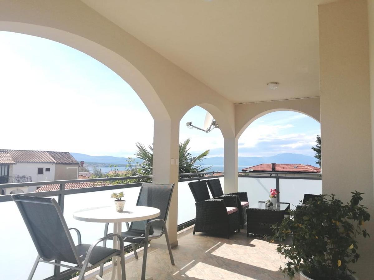 Lovely Sea View House In Malinska Island Krk المظهر الخارجي الصورة