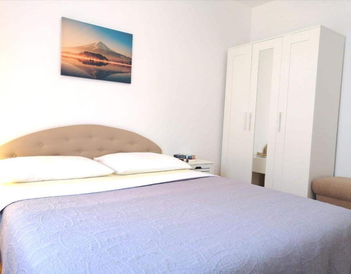 Lovely Sea View House In Malinska Island Krk المظهر الخارجي الصورة
